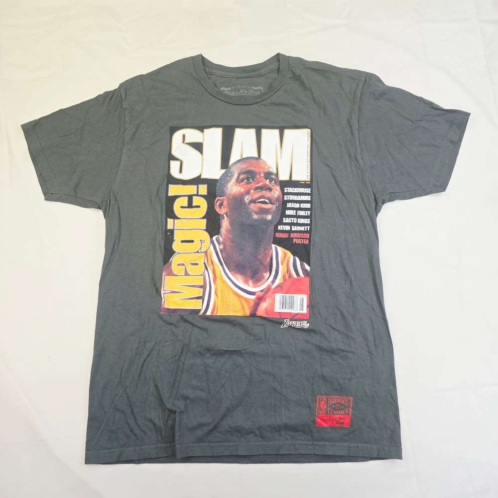 Mitchell & Ness SLAM Magic Johnson Graphic T-Shirt Men's Large Gray Lakers NBA